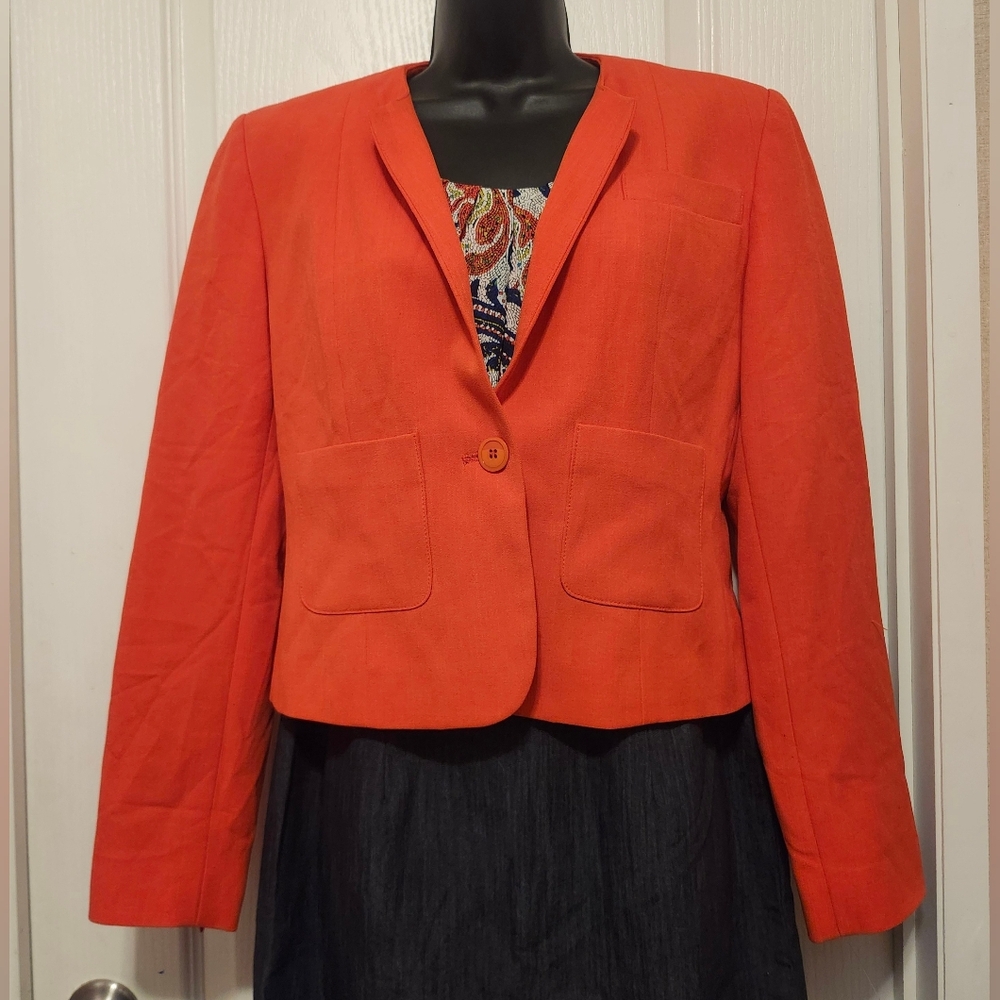 Harve Benard Vibrant Red  Blazer Size 8 EUC